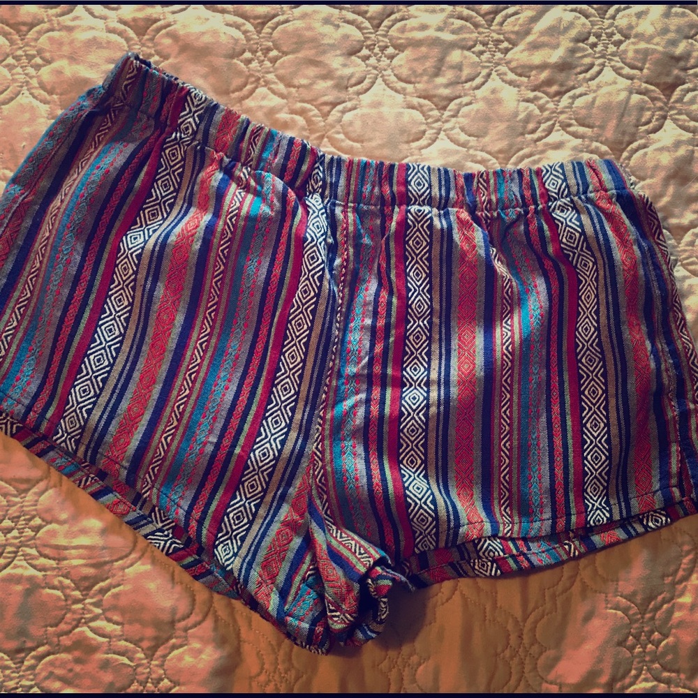 Forever 21 Aztec Print Shorts (Size L)